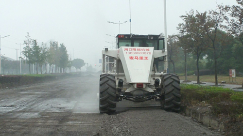 WR2300L，上海青浦大三渣路基冷再生